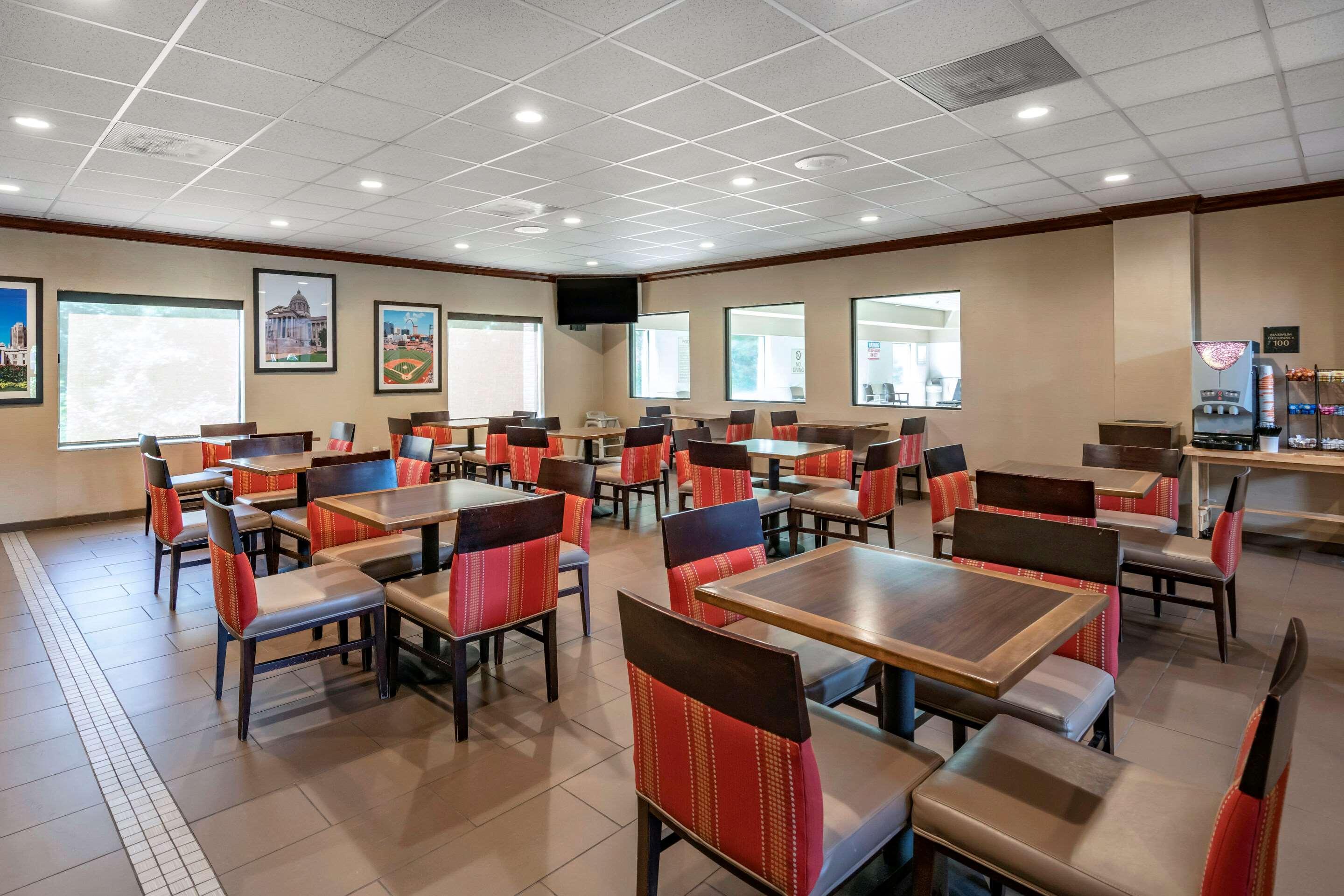 Comfort Inn & Suites St Louis-O'Fallon Eksteriør billede